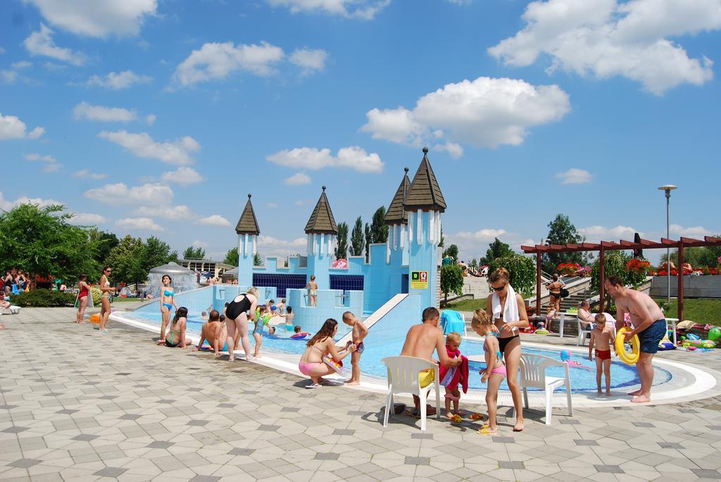 Hotel Termal Tiszaújváros Exteriér fotografie