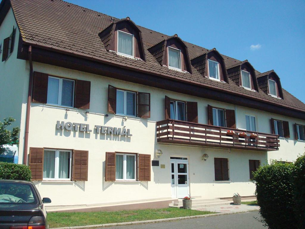 Hotel Termal Tiszaújváros Exteriér fotografie