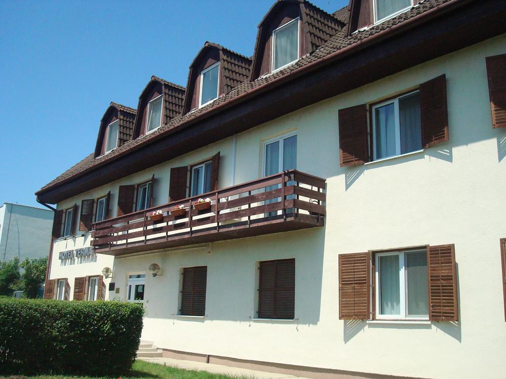 Hotel Termal Tiszaújváros Exteriér fotografie
